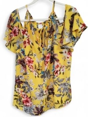 Cupshe Yellow Lovely Floral Cold-Shoulder Blouse.  Fully Lined In Sz XL